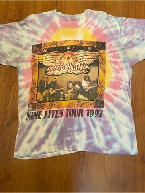 Vintage Aerosmith Tie-Dye 'Nine Lives Tour 1997' Graphic Tee